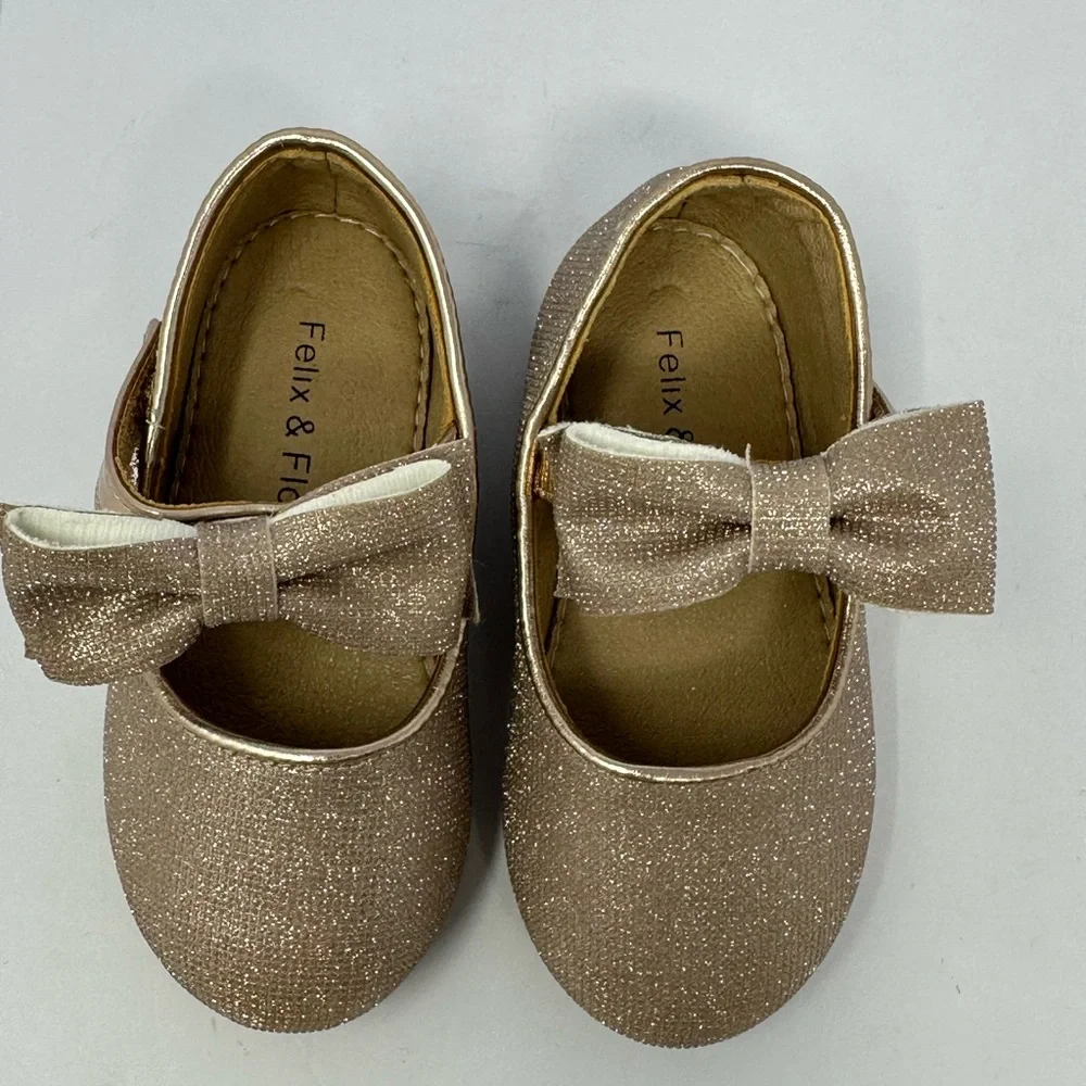 Felix & Flora Girls Shoes Sz 5 Gold Glitter Sparkle Bow Flats Holiday U5